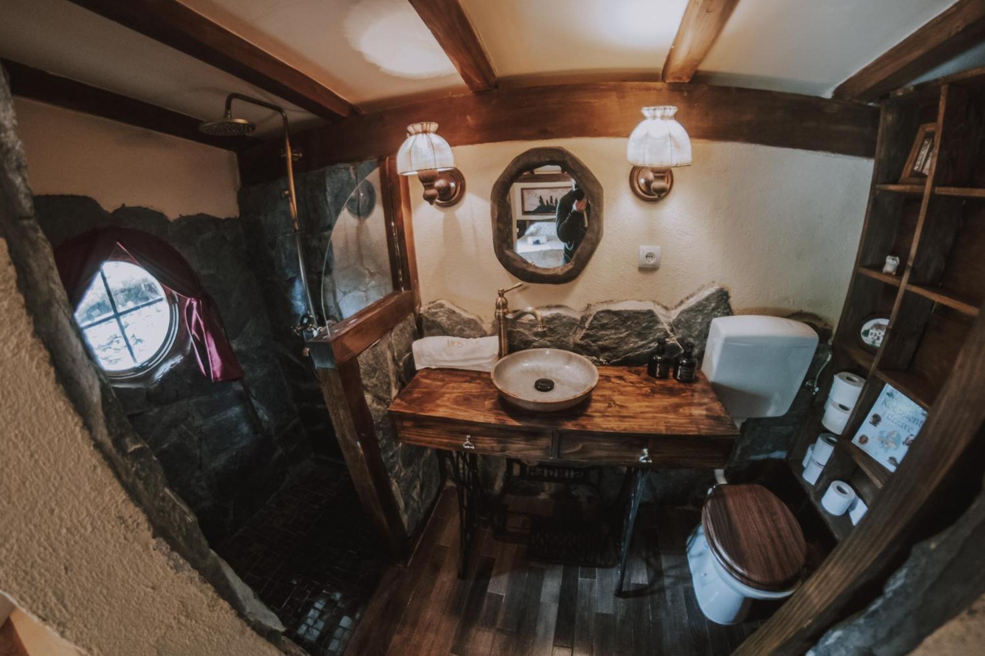 Mobbiton - Magical Underground Retreat 别墅 莫斯塔尔